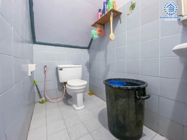 *****ทาวน์เฮ้าส์มือสองย่านนนทบุรี ม.มนวดีพาร์ค กาญจนาภิเษก เนื้อที่ 16.2 ตร.ว. ฟังก์ชัน 3 ห้องนอน 2 ห้องน้ำ 1 ที่จอดรถ ทาวน์โฮมดีไซน์สวย บนทำเลแห่งการเดินทาง เพียง 12 นาทีก็ถึงรถไฟฟ้าสายสีม่วง "สถานีคลองบางไผ่" ใกล้เซ็นทรัลเวสต์เกต ในราคาเพียงล้านต้นๆ